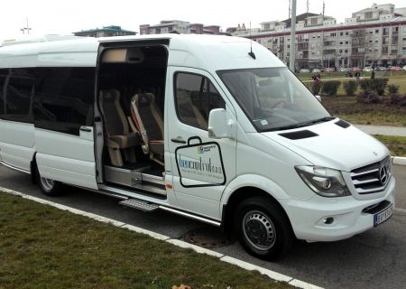 Iznajmljivanje minibusa u Beogradu