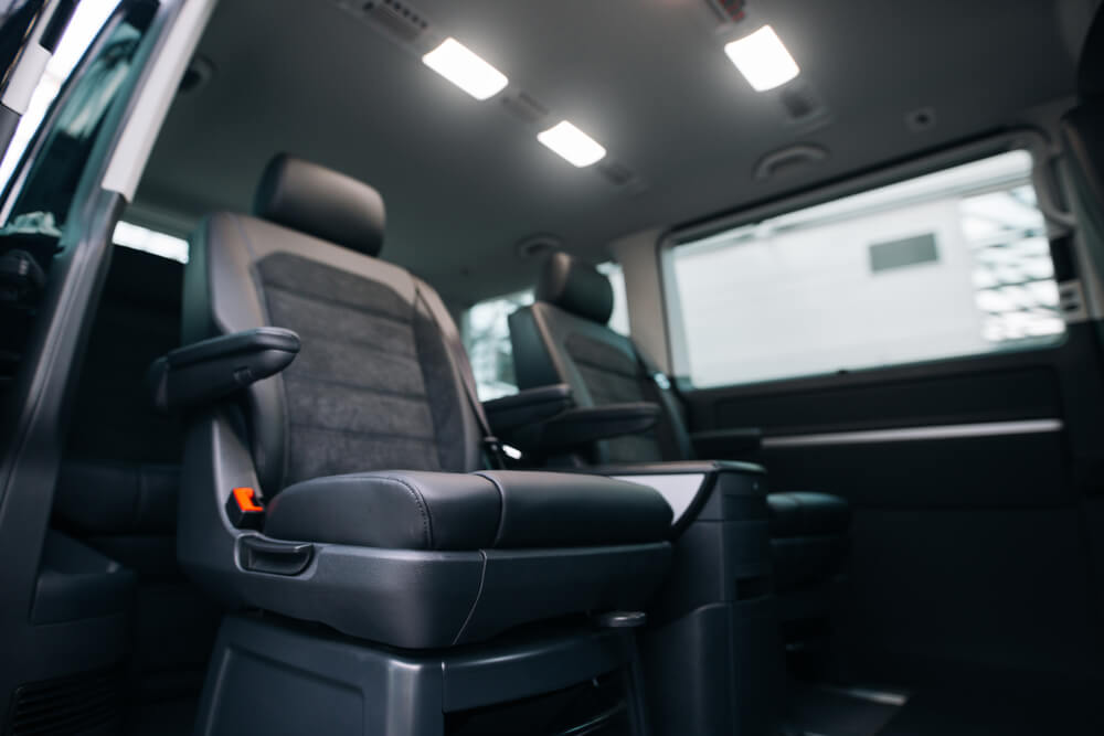 Transportation of passengers by van Serbia and abroad